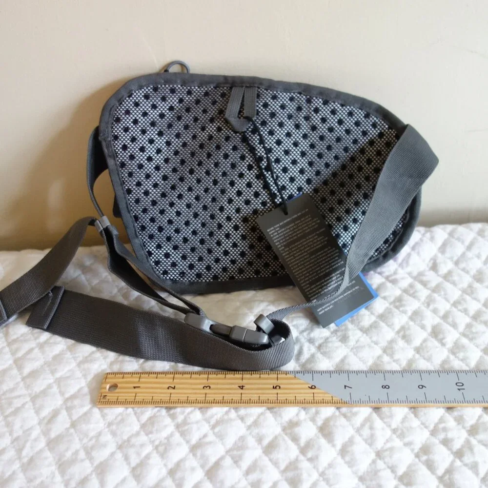 NWT $65 WATERFLY Hiking Waist Bag Fanny Pack w/ Water Bottle Holder – Purple - Picture 8 of 12